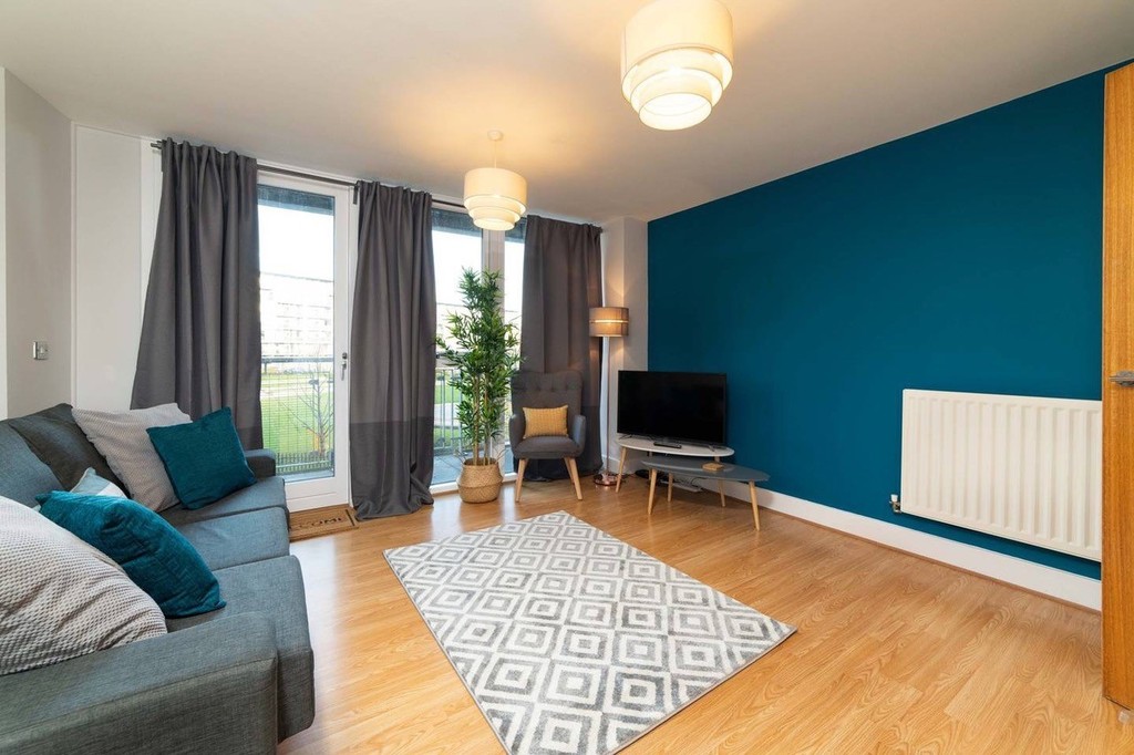 1 Bedroom Apartment To Let in Park Central Birmingham James Laurence