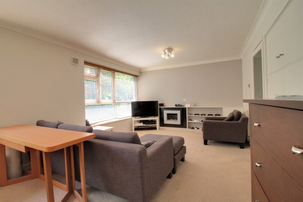2 Bedroom Apartment To Let in Farquhar Road, Birmingham James