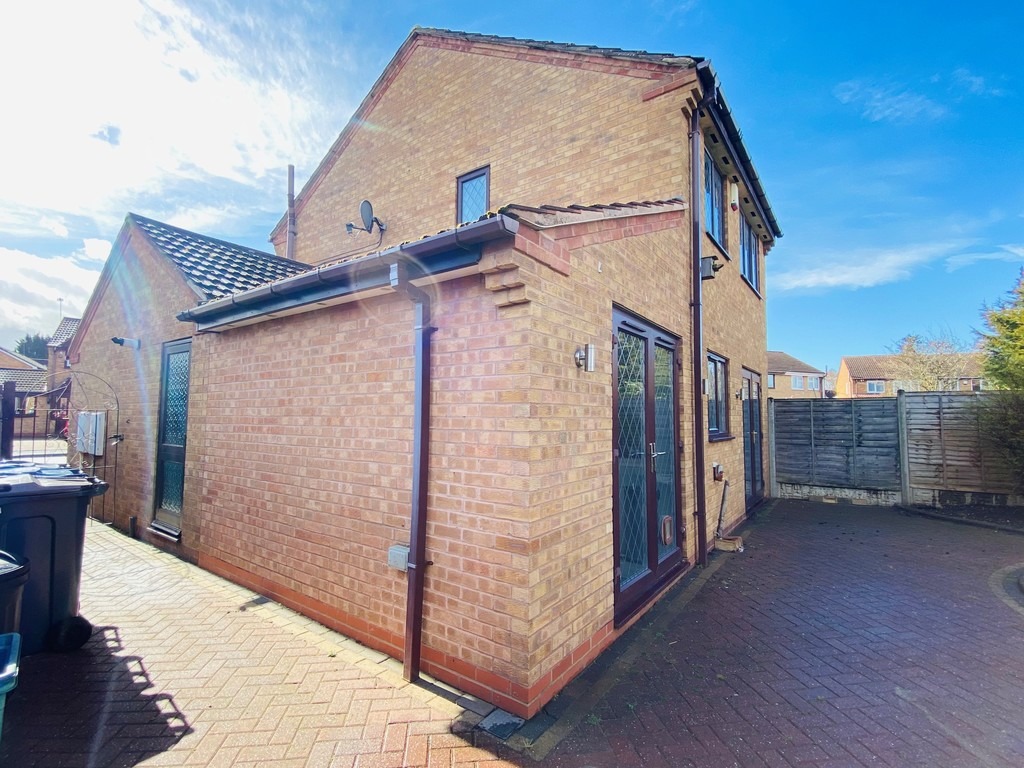 3 Bedroom SemiDetached Property To Let in , Birmingham James