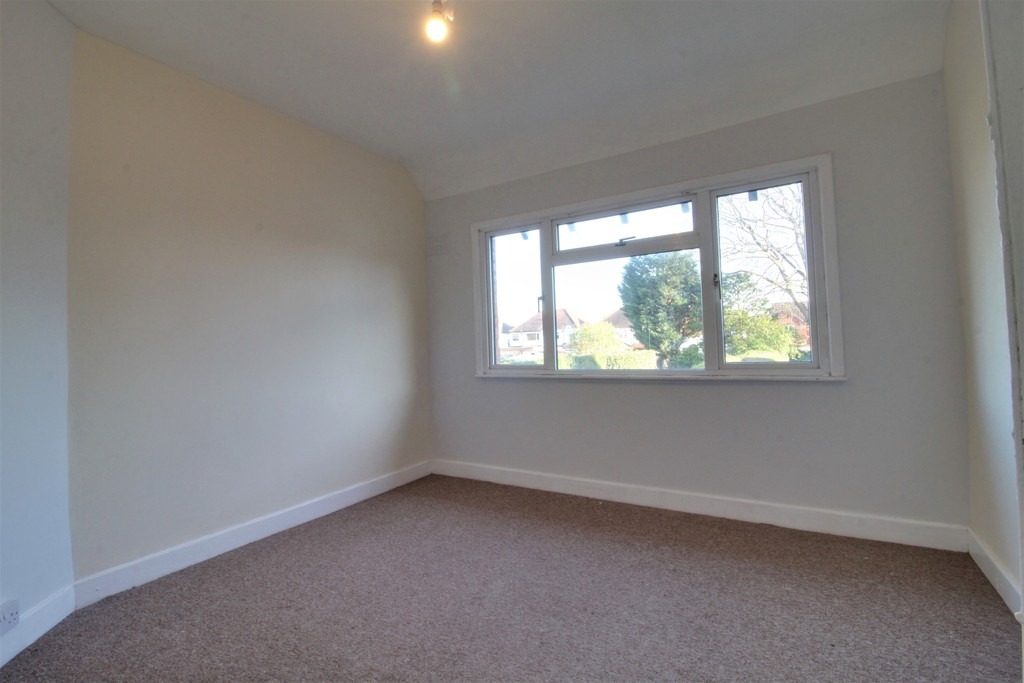 3 Bedroom SemiDetached Property To Let in , Solihull James Laurence